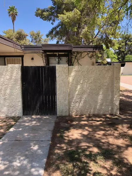 720 S DOBSON Road #33, Mesa, AZ 85202