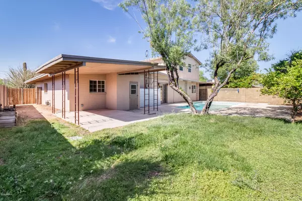 Phoenix, AZ 85028,3709 E SHAW BUTTE Drive