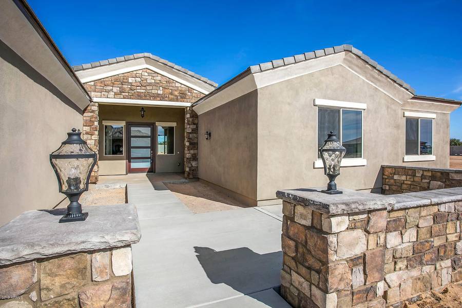 15920 W CHERYL Court, Waddell, AZ 85355