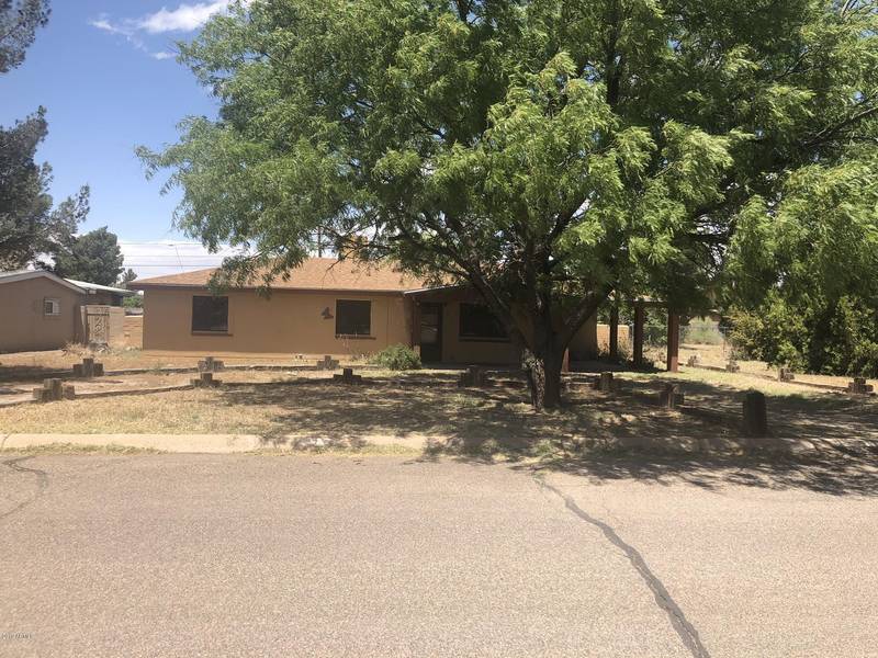 2416 E 12th Street, Douglas, AZ 85607