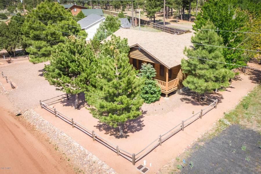 2739 ZANE GREY Boulevard, Overgaard, AZ 85933