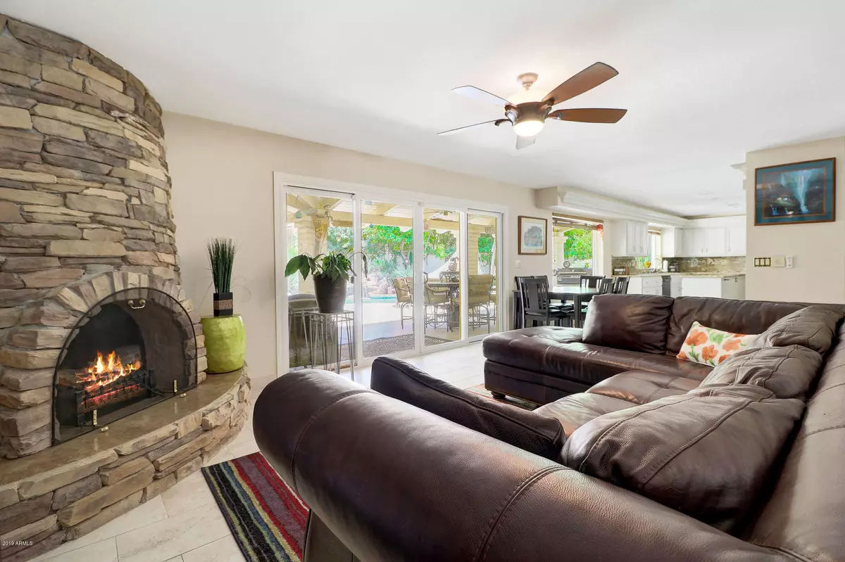 Paradise Valley, AZ 85253,6117 N CAMELBACK MANOR Drive