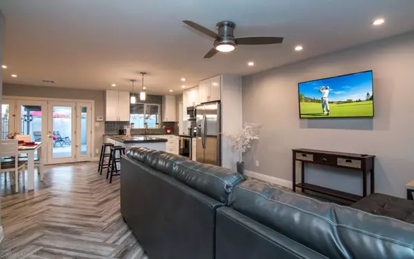 Chandler, AZ 85225,30 N 133RD Street
