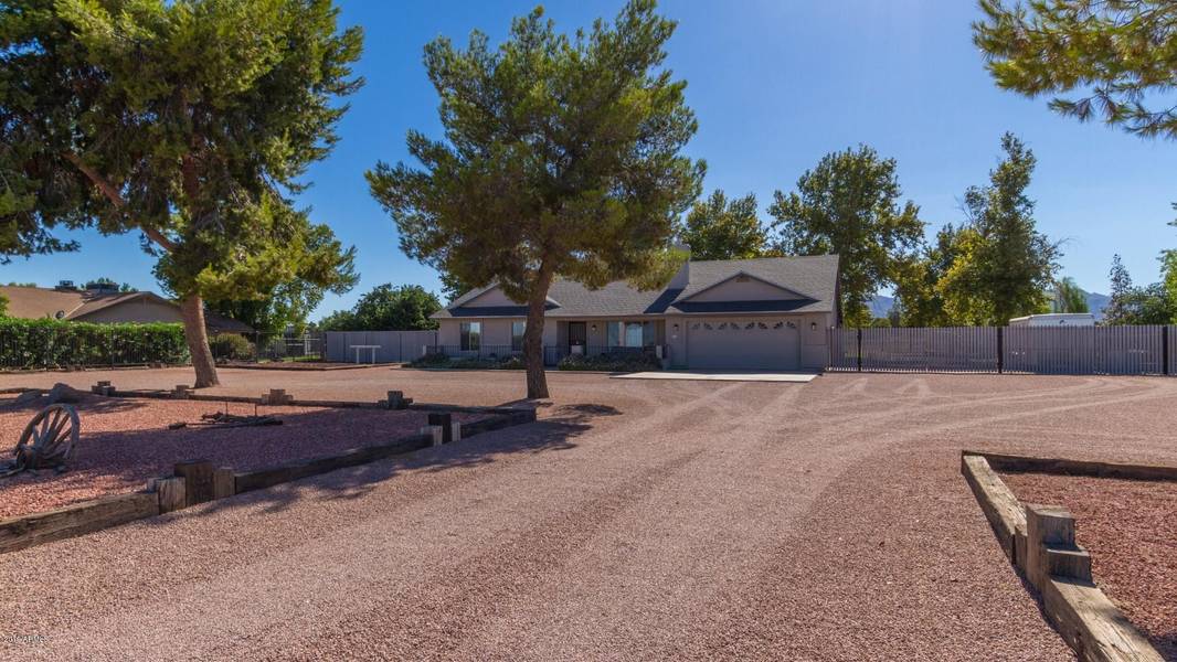 7350 N COTTON Lane, Waddell, AZ 85355