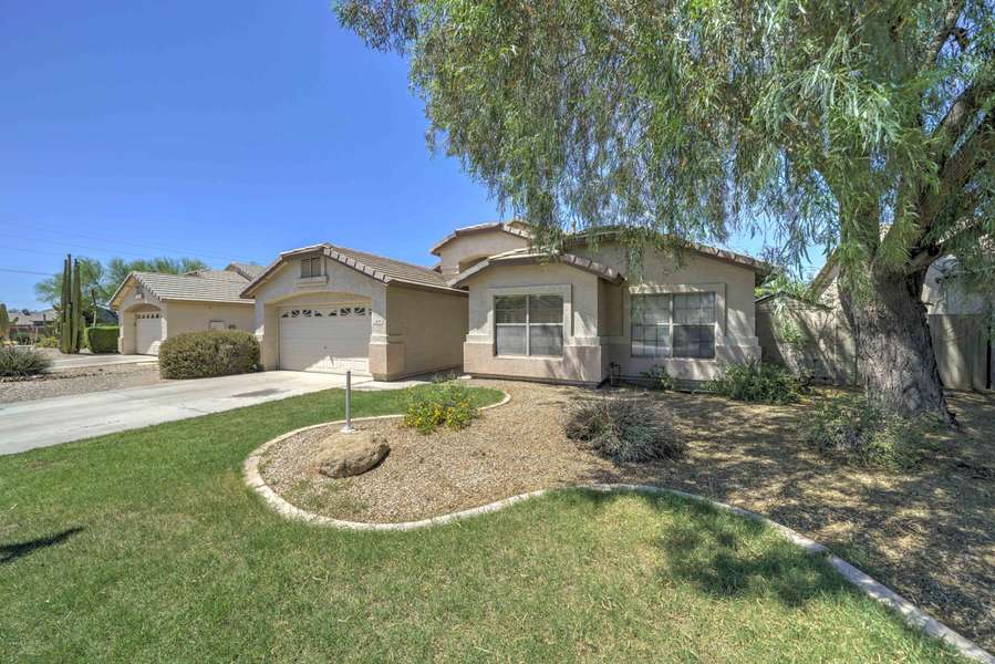 1644 E OAKLAND Street, Gilbert, AZ 85295