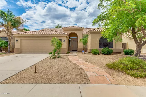 108 N PIONEER Street, Gilbert, AZ 85233