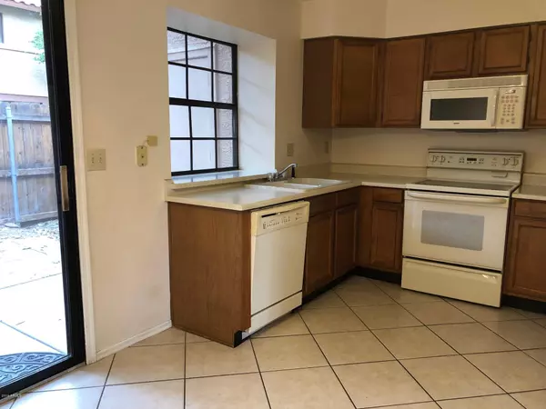 Scottsdale, AZ 85254,4901 E KELTON Lane #1018