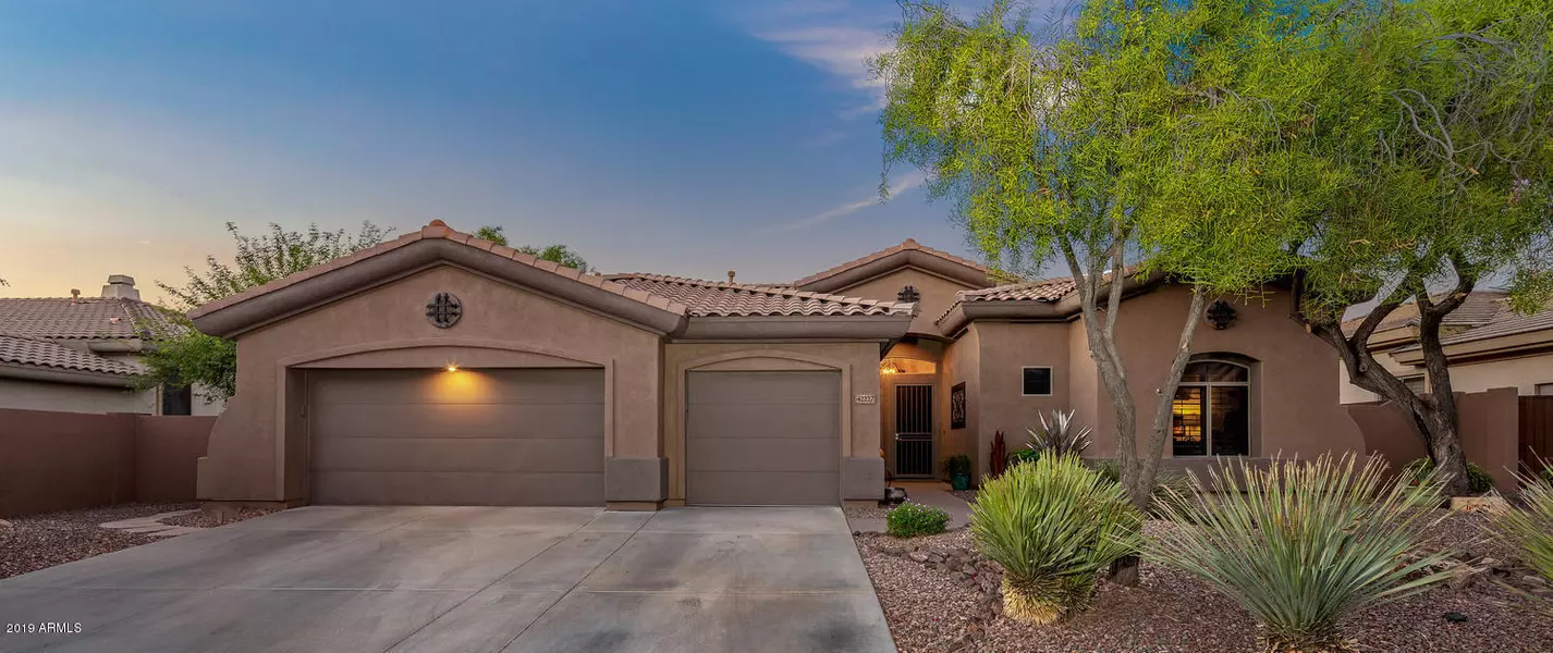 42227 N STONEMARK Drive, Anthem, AZ 85086