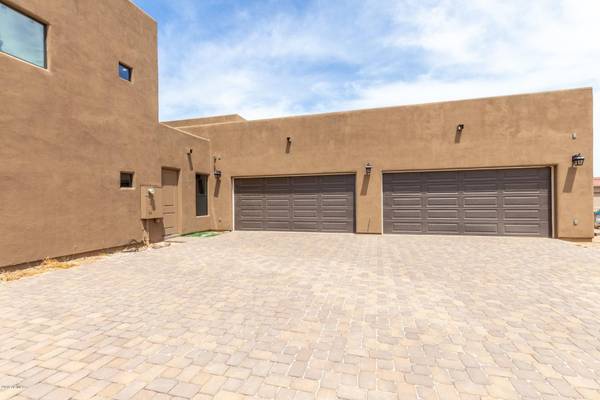 Phoenix, AZ 85086,826 W WINDWARD Court