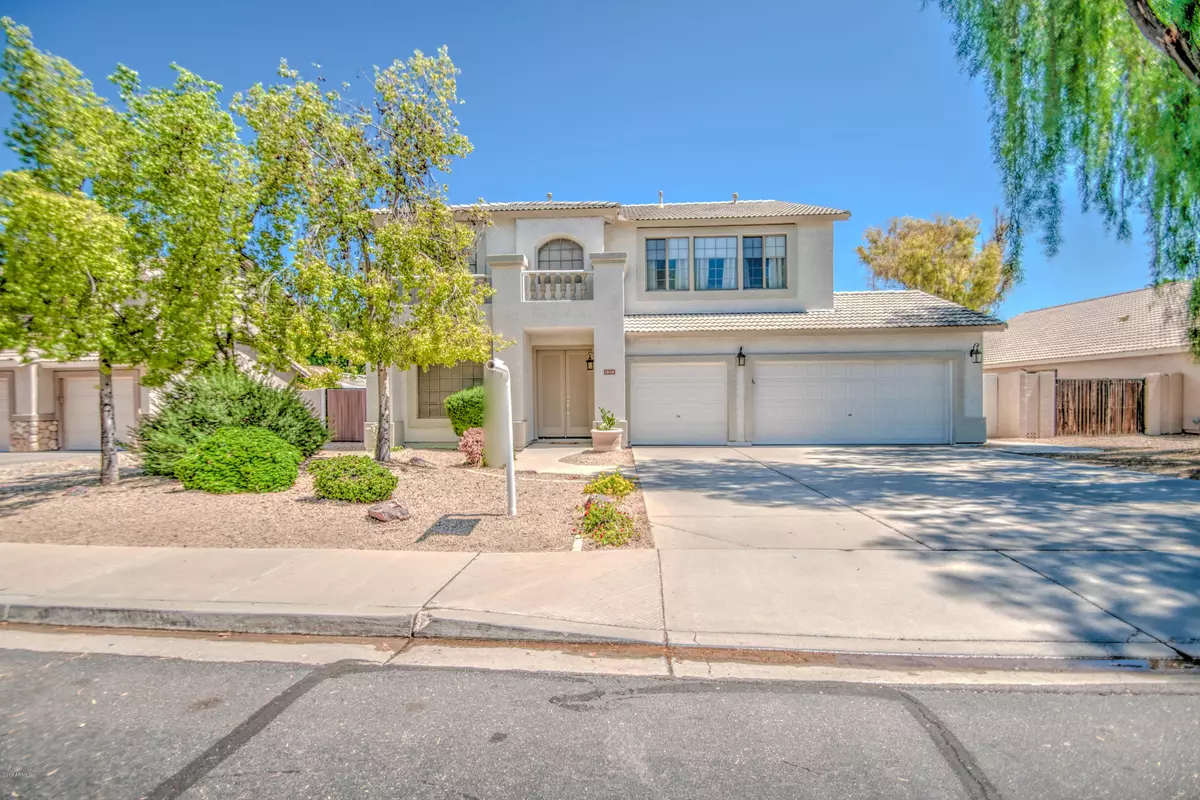 Gilbert, AZ 85296,1808 E SAGEBRUSH Street