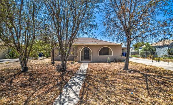 Chandler, AZ 85225,638 N WASHINGTON Street