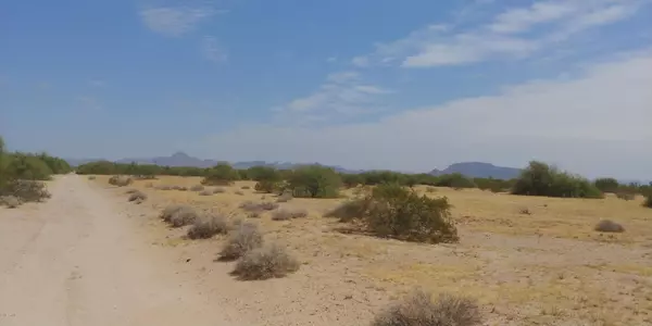 Tonopah, AZ 85354,900 S 523rd Avenue #-