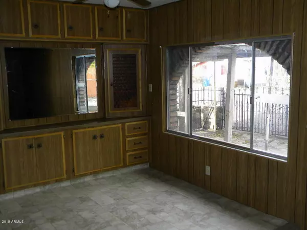 Superior, AZ 85173,647 W SONORA Street