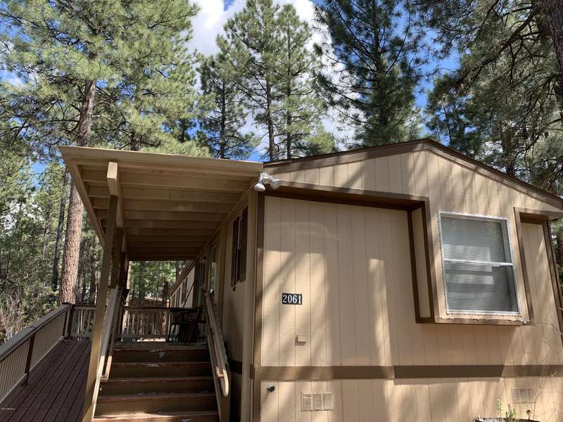 2061 W WHIPPLE --, Show Low, AZ 85901