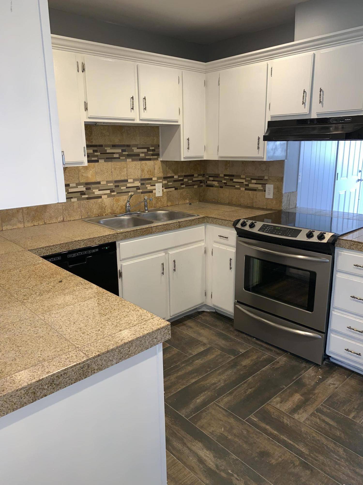 Phoenix, AZ 85015,3437 N 21ST Drive
