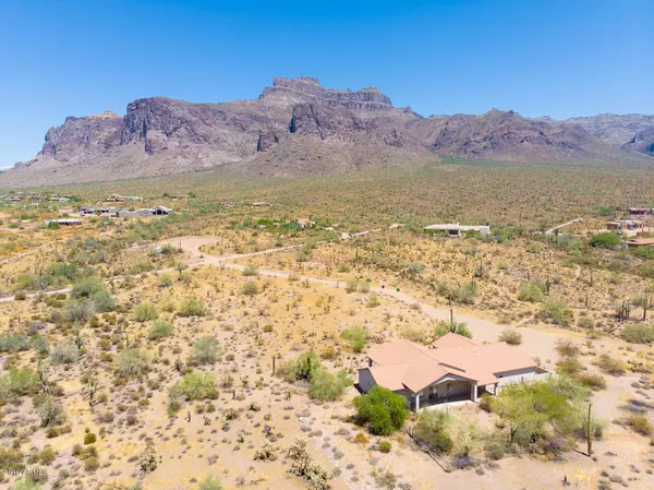 Apache Junction, AZ 85119,50 N PROSPECTORS Road