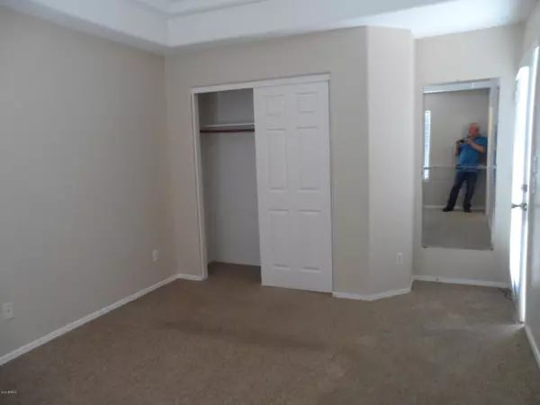 Phoenix, AZ 85041,514 W GARY Way