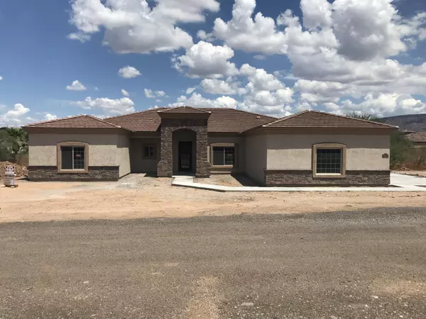 44323 N 1st Drive, New River, AZ 85087