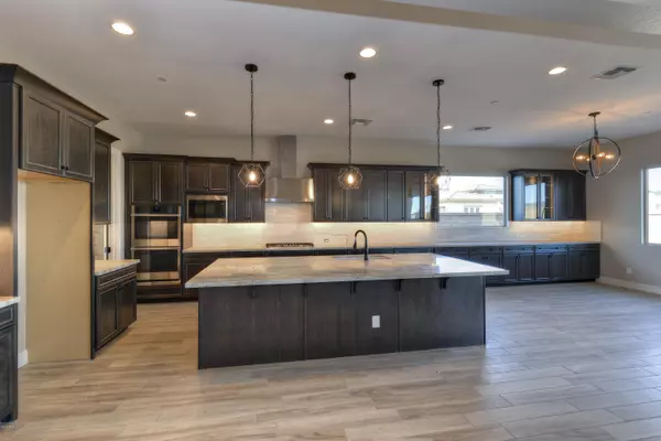 Peoria, AZ 85383,7646 W JESSIE Lane