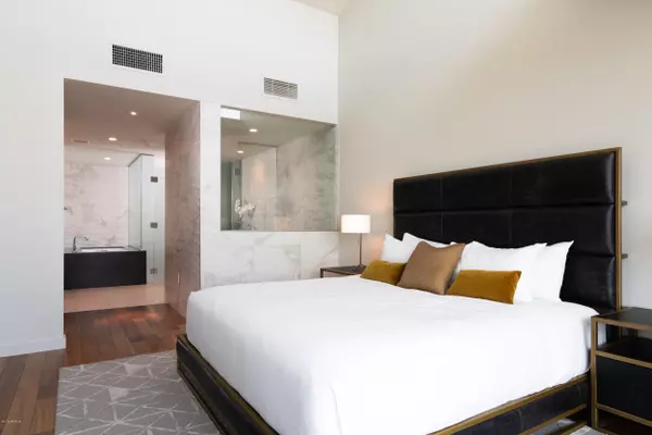 Paradise Valley, AZ 85253,5455 E LINCOLN Drive #3008