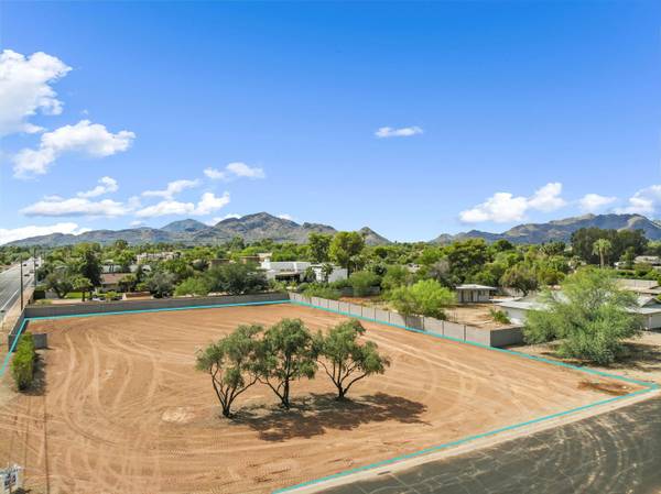 Paradise Valley, AZ 85253,6345 E GOLD DUST Avenue #-