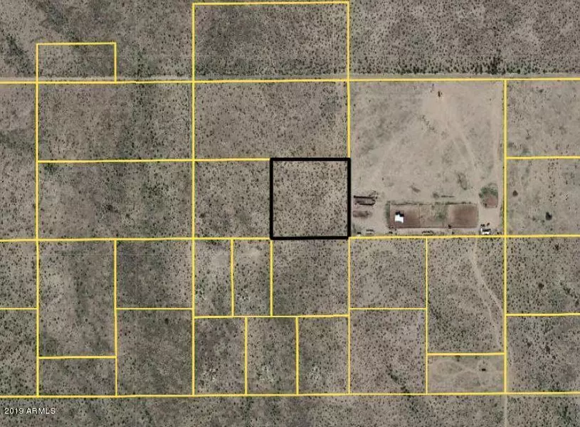 360 S Baseline Road #-, Arlington, AZ 85322