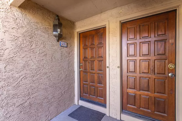 Phoenix, AZ 85020,10410 N CAVE CREEK Road #1231