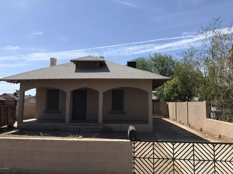 2125 W ADAMS Street, Phoenix, AZ 85009