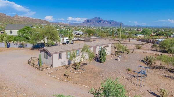 Apache Junction, AZ 85120,2850 W SADDLE BUTTE Street