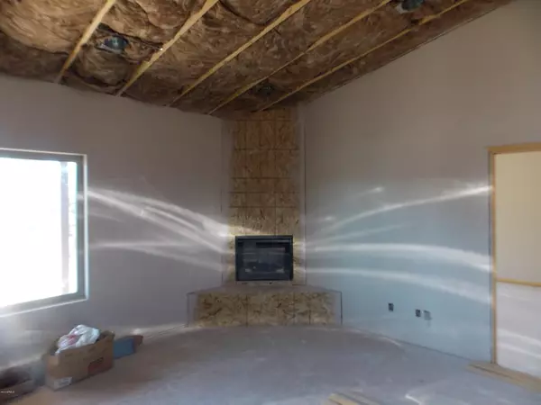 Overgaard, AZ 85933,2216 MEADOW Lane