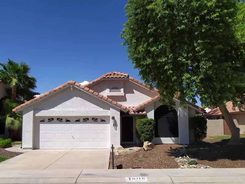 6716 W SACK Drive, Glendale, AZ 85308