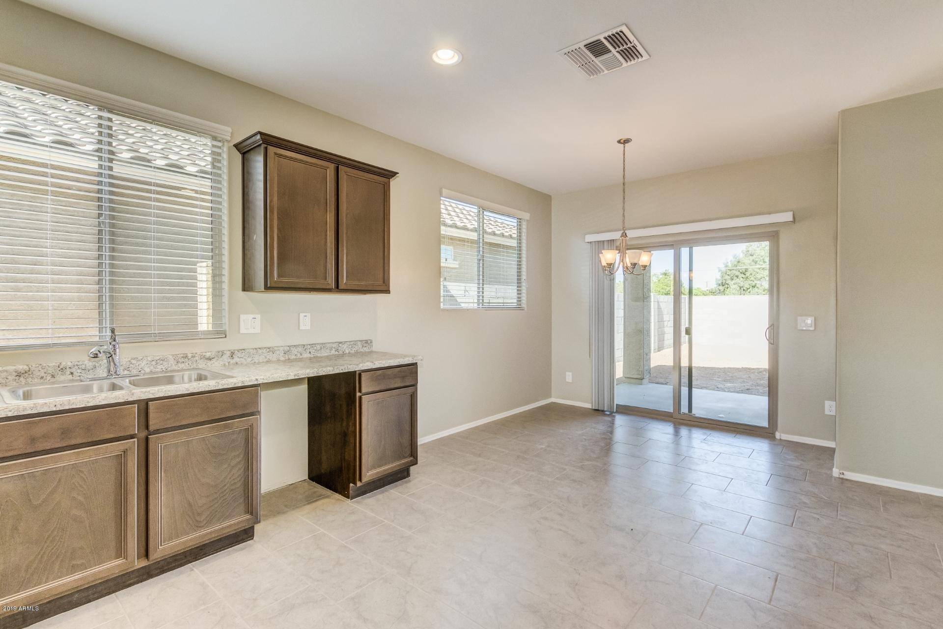Tolleson, AZ 85353,10343 W CROWN KING Road