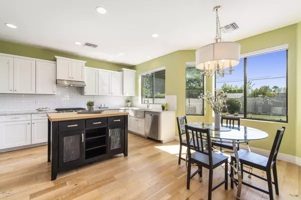 Phoenix, AZ 85018,4137 N 42ND Street