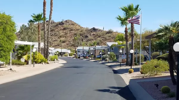 2233 E BEHREND Drive #221, Phoenix, AZ 85024