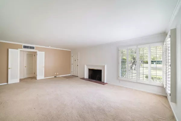 Phoenix, AZ 85013,101 W LAWRENCE Road