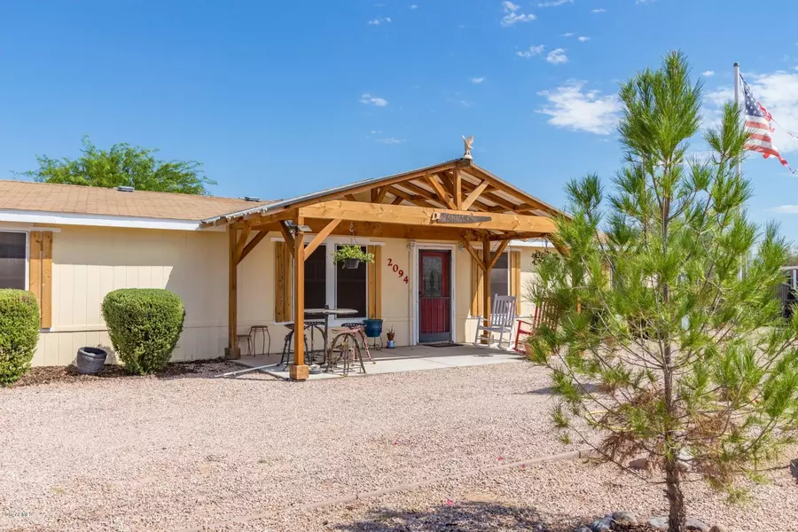 2094 W SHIPROCK Street, Apache Junction, AZ 85120