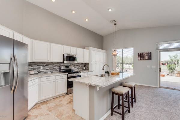 6534 S FRONT NINE Drive, Gold Canyon, AZ 85118