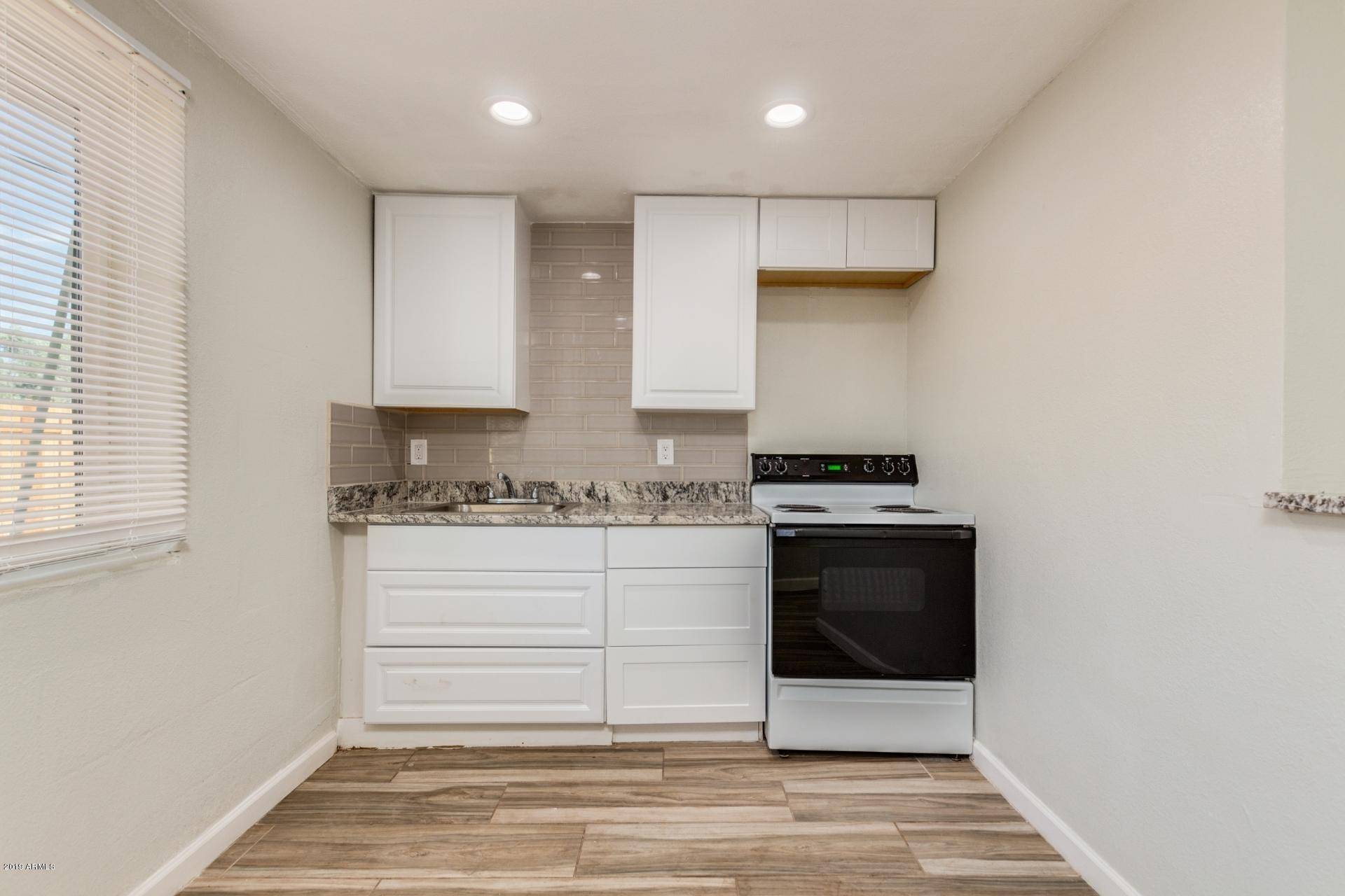 Phoenix, AZ 85051,2617 W AUGUSTA Avenue