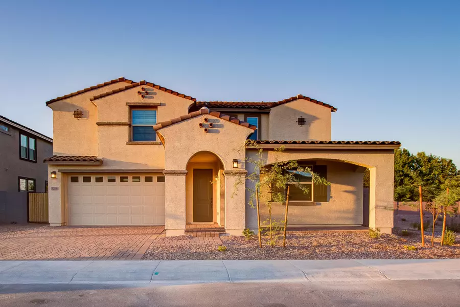 1326 E AQUARIUS Place, Chandler, AZ 85249