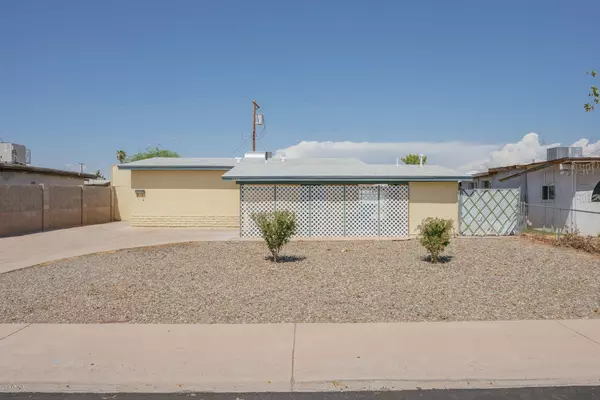 7534 W WELDON Avenue, Phoenix, AZ 85033