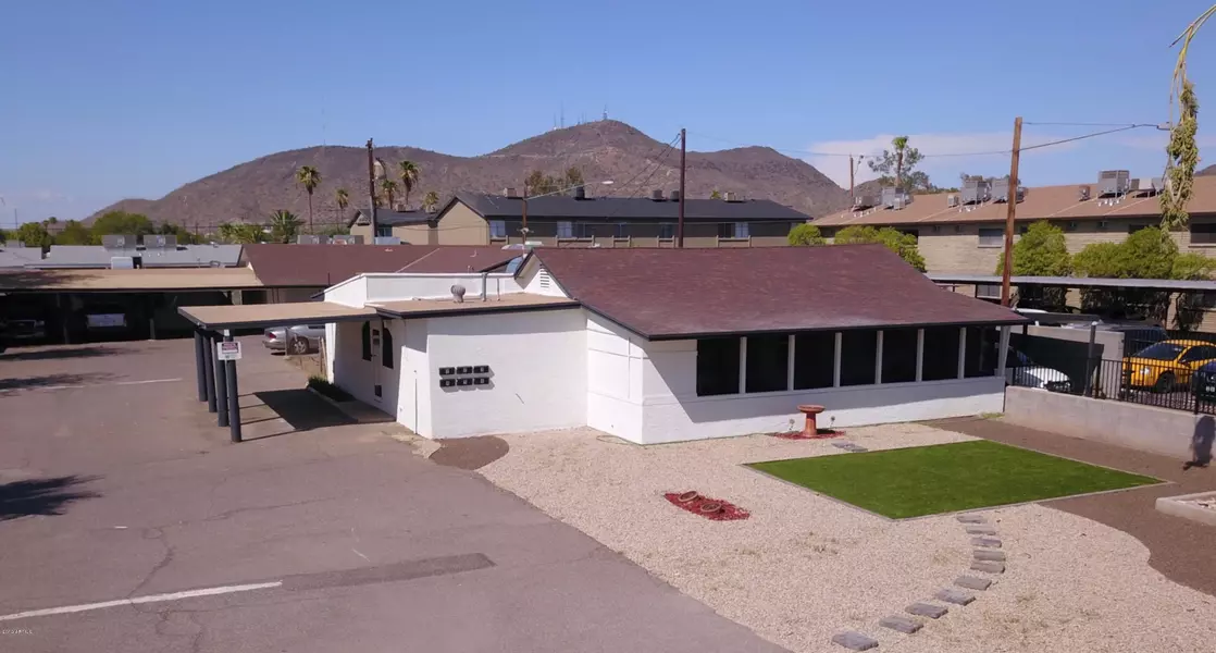 1802 W VOGEL Avenue, Phoenix, AZ 85021