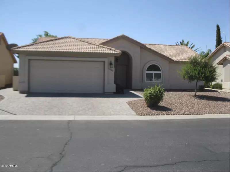 1845 E GLENEAGLE Drive, Chandler, AZ 85249