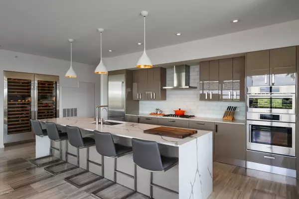 Scottsdale, AZ 85254,7120 E KIERLAND Boulevard #617