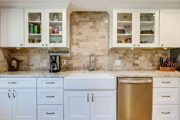 Phoenix, AZ 85008,4027 E VERNON Avenue