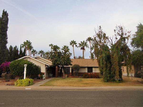 1106 N WINTHROP Circle, Mesa, AZ 85213