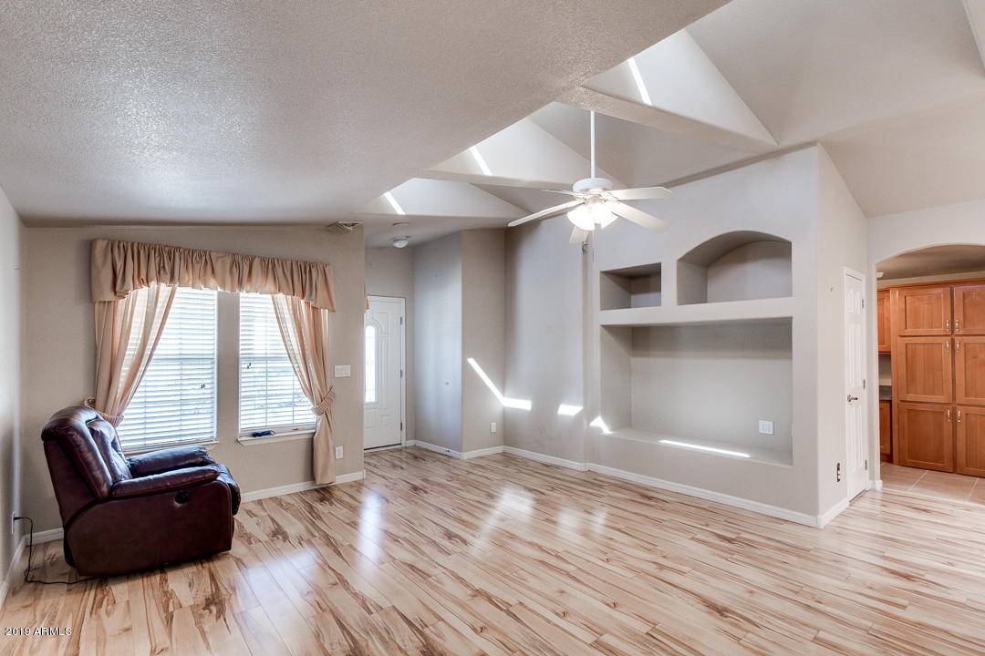 Apache Junction, AZ 85119,3301 S GOLDFIELD Road #2074