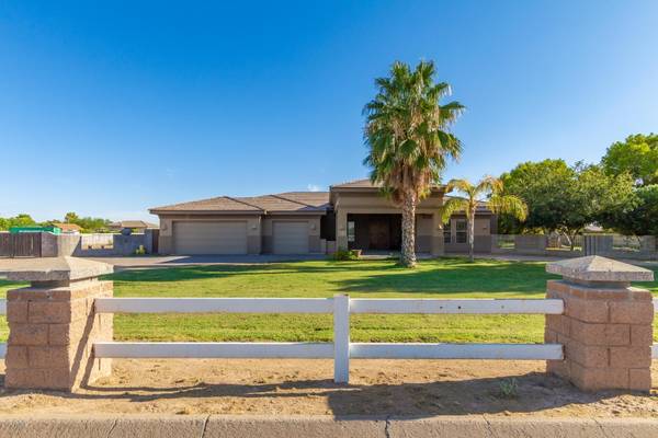 12811 W Desert Cove Road, El Mirage, AZ 85335