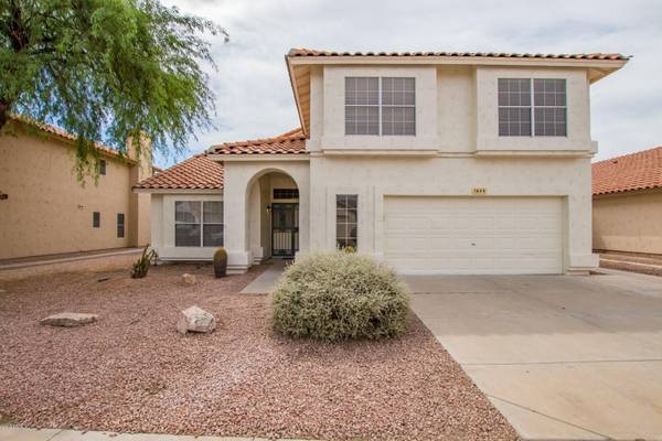 1635 E WINDSONG Drive, Phoenix, AZ 85048