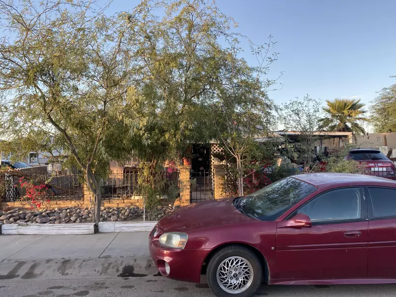 2206 W TONTO Street, Phoenix, AZ 85009