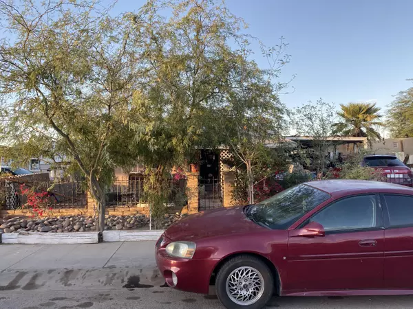 2206 W TONTO Street, Phoenix, AZ 85009